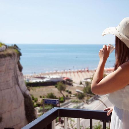 Incanto Di Luna B&B Family Rooms 비에스테 외부 사진